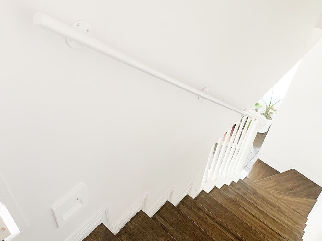 階段の壁用アイアン手すり（手摺）－ストレートタイプ
