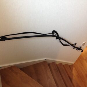 アールヌーボー調のうねうねアートなアイアン手すり