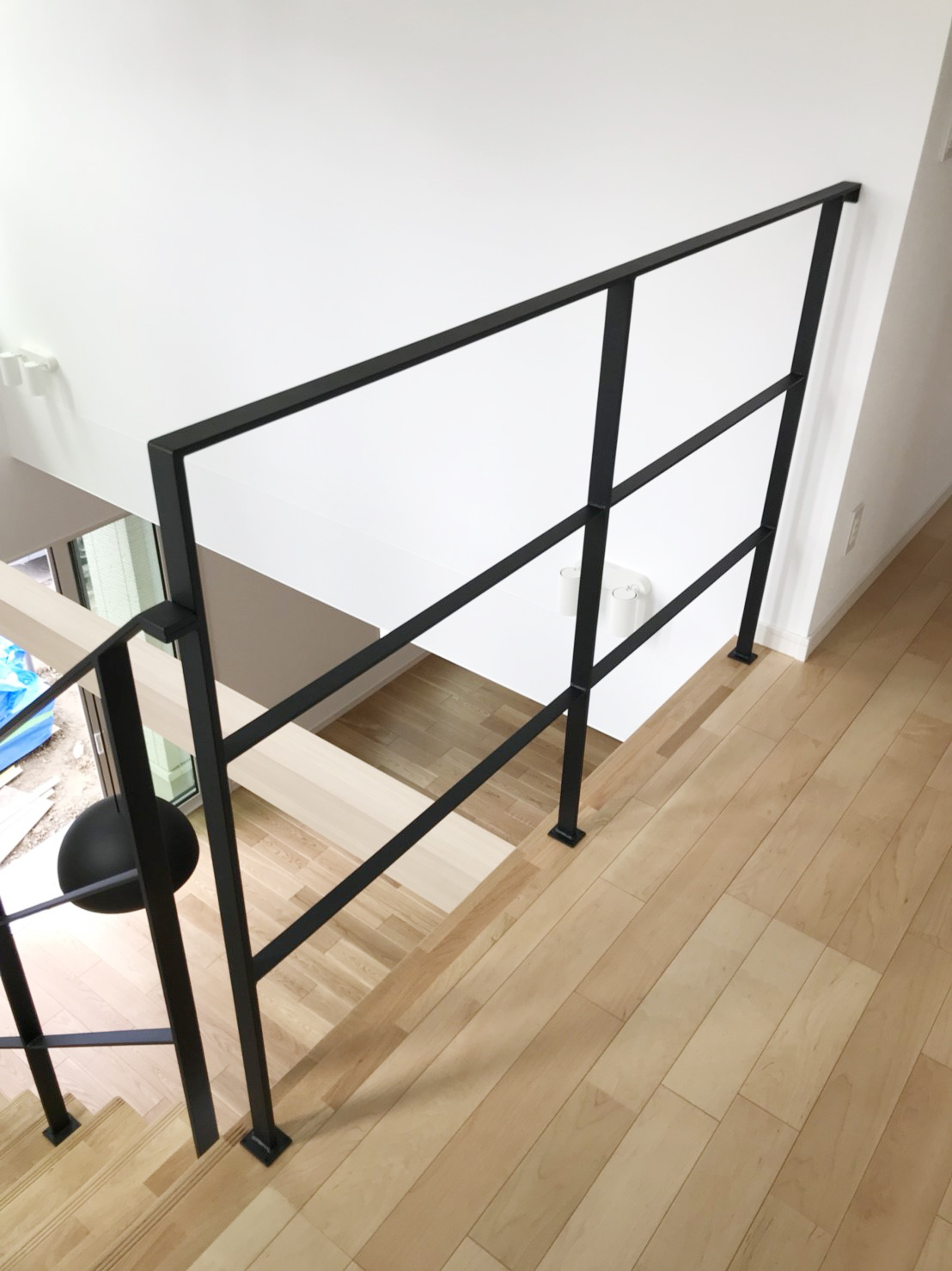 吹き抜けと階段手すりの接合部分!