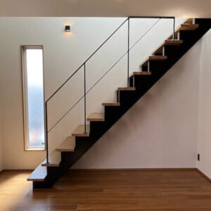 【大阪】困難から生まれた理想のアイアン手すり!