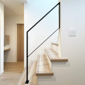 1段目から始めないアイアン手すり