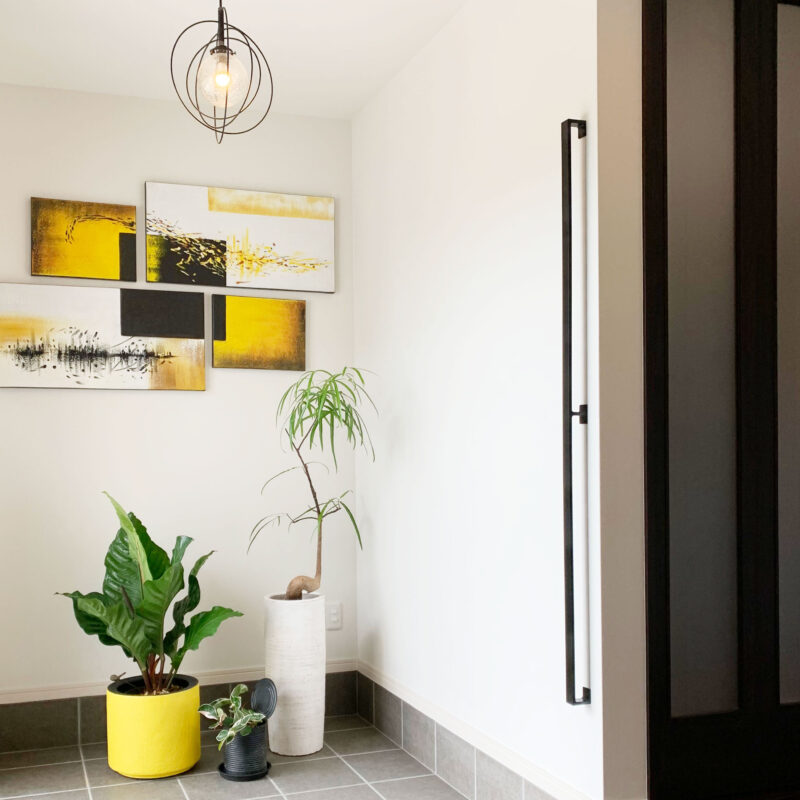 長さ150cmの玄関用アイアン手すり|フラットバータイプ