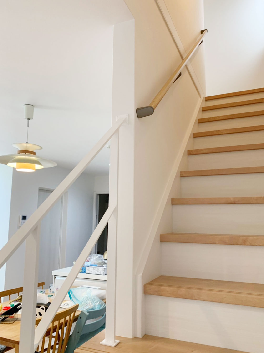 北欧テイストとも相性のよいホワイトカラー